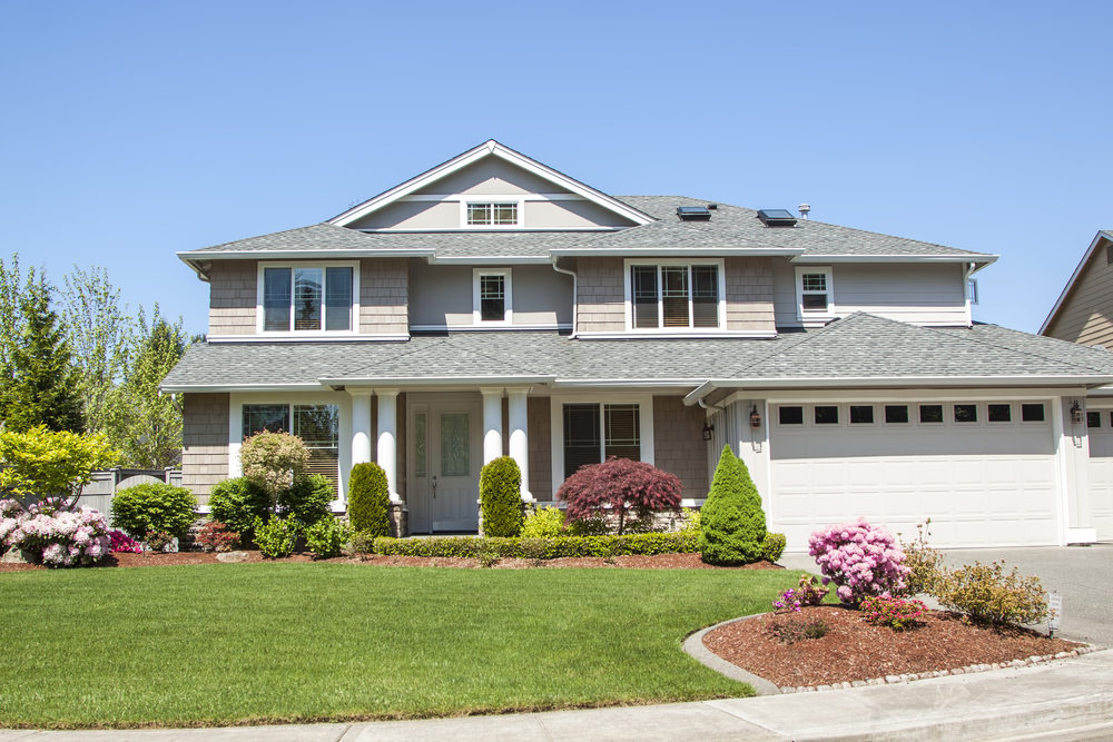 5 Landscaping Tips to Make Your Home More Desirable to Buyers