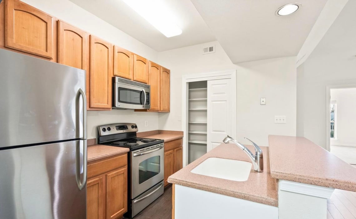 Just Listed MoveIn Ready Fairfax Condo