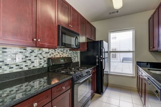 006_8045_NEWELL_STREET_450_207634_272270.jpg
