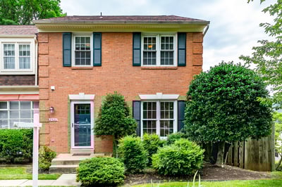 NEW LISTING: Beautiful End Unit Townhome in The Heart of Tyson