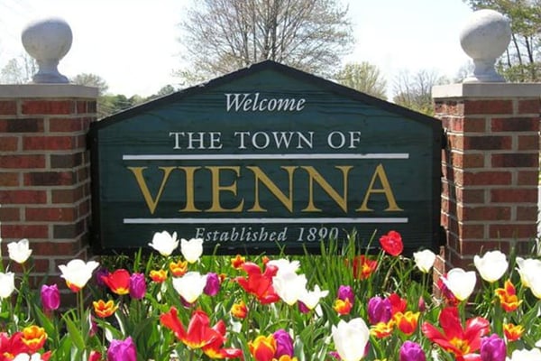 town-of-vienna-sign