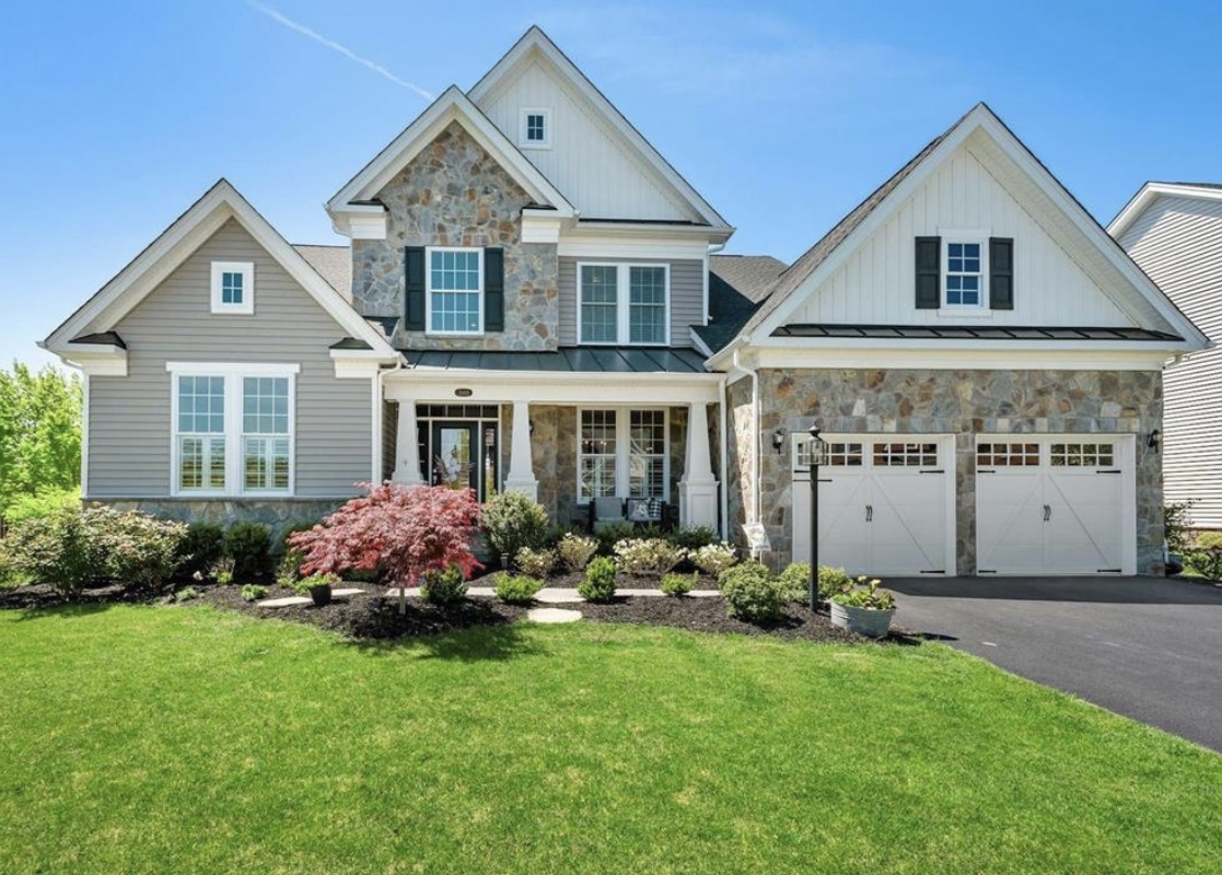 Beautiful 5 Bedroom, 6 Bath Haymarket, VA Dominion Valley Home