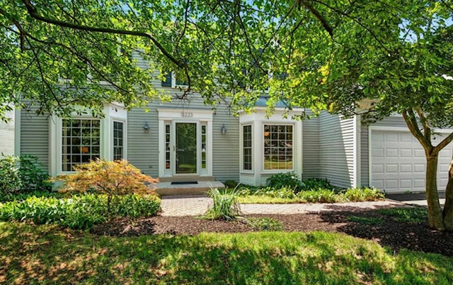 Classic Colonial Home: Herndon, VA