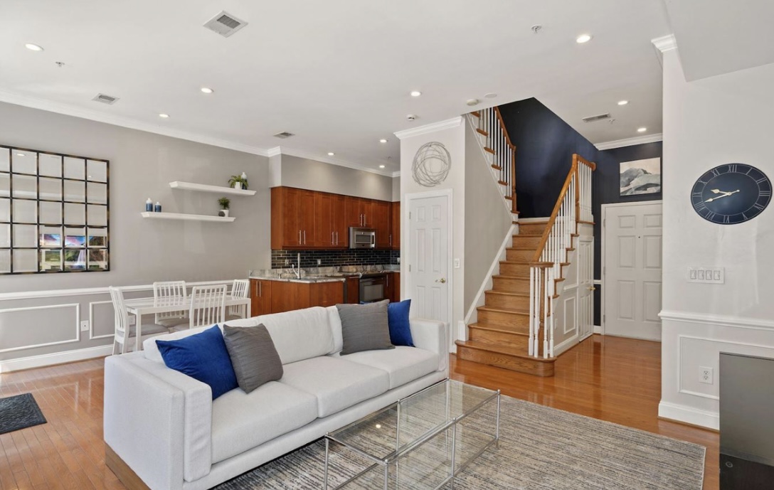 luxurious logan circle condo