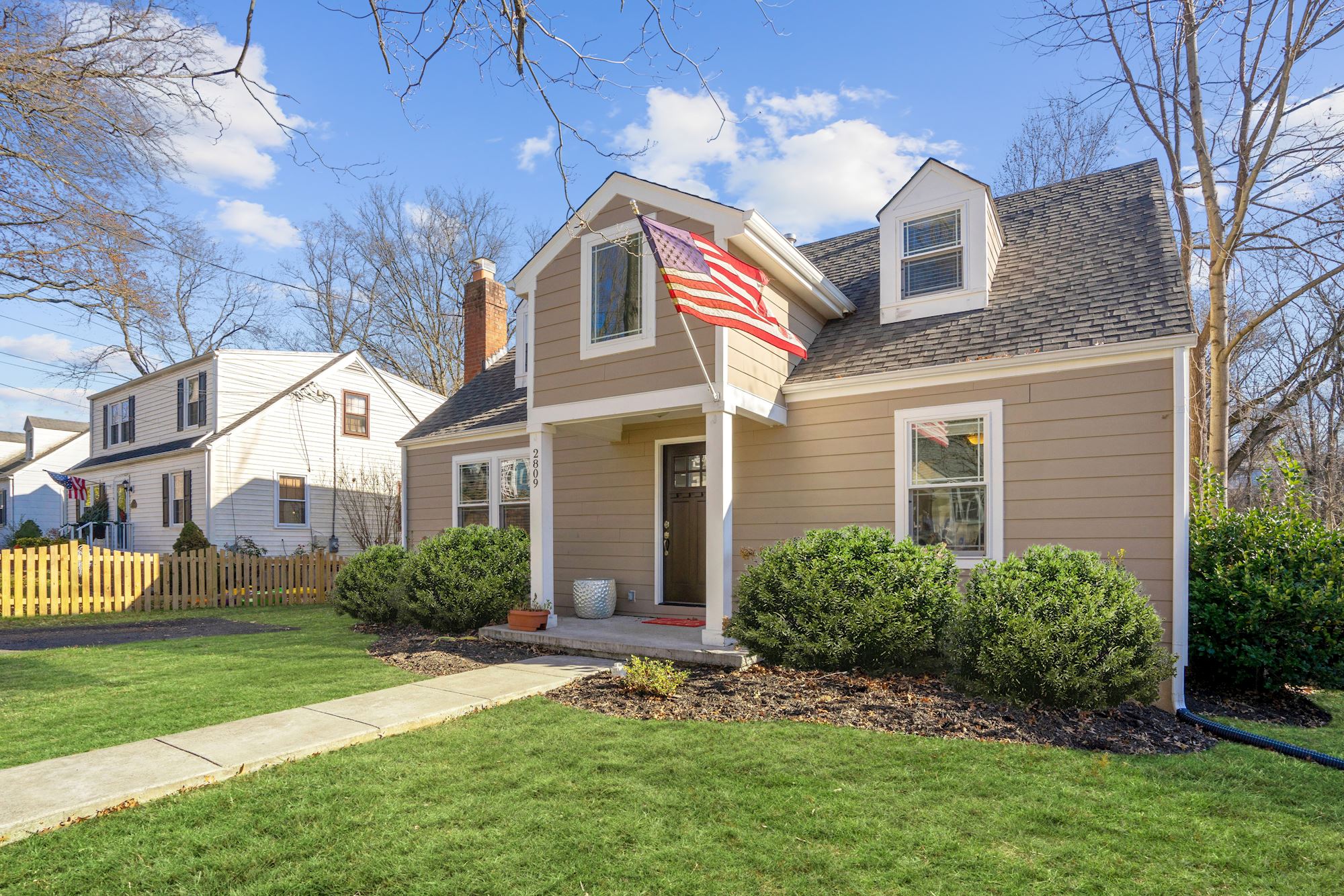 Renovated 5BR/3BA Single Family Home in Falls Church, VA