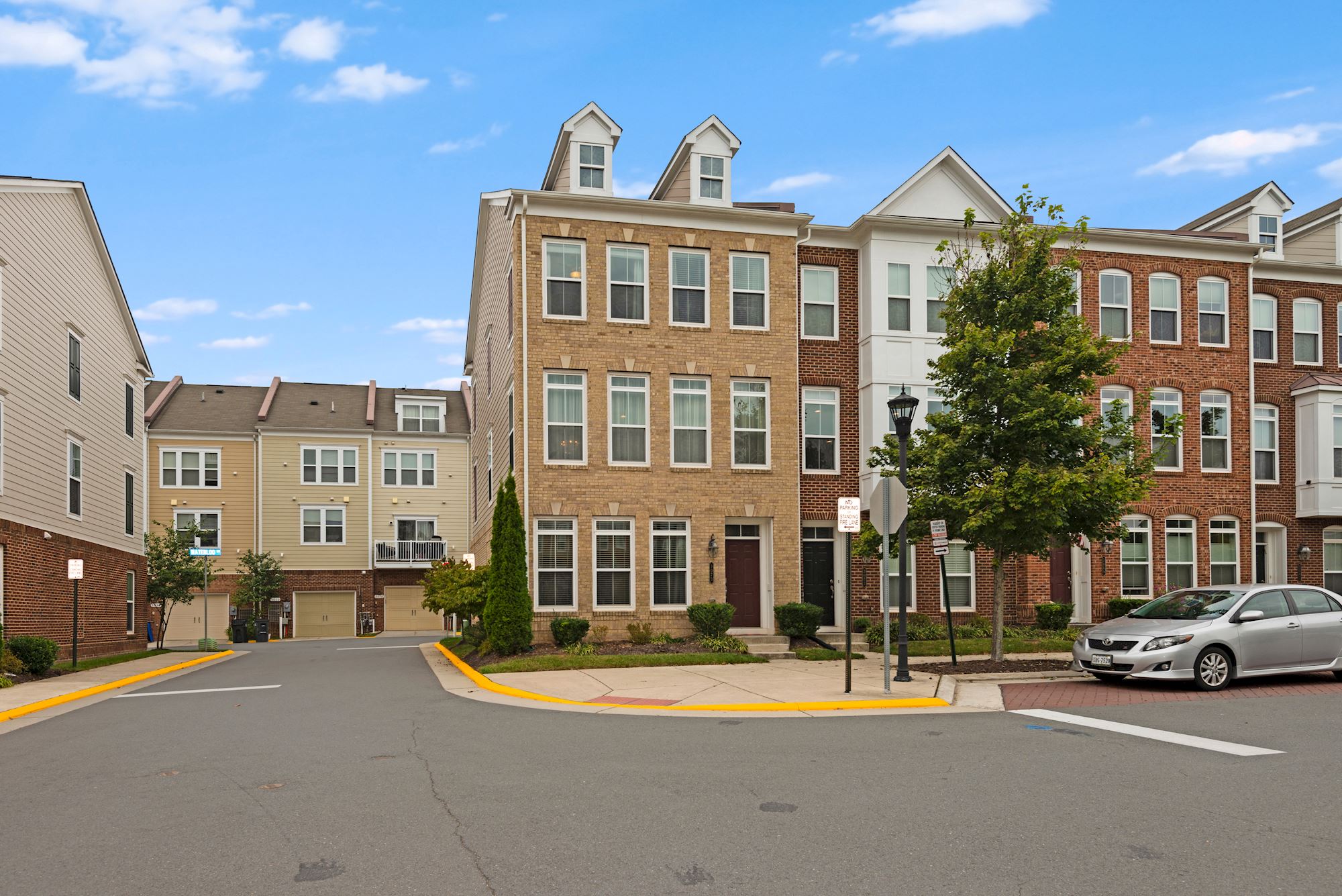 SOLD: Gorgeous, End-Unit Townhouse in the Desirable Community of Metro West Fairfax,VA