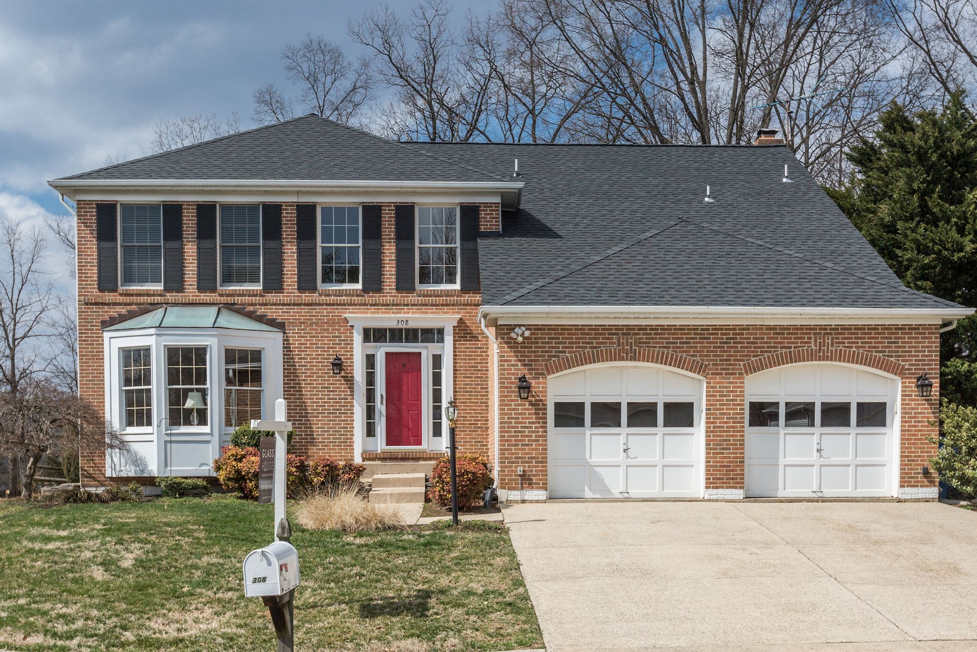 BACK ON MARKET: Largest Colonial 4 BD Model in Forest Ridge