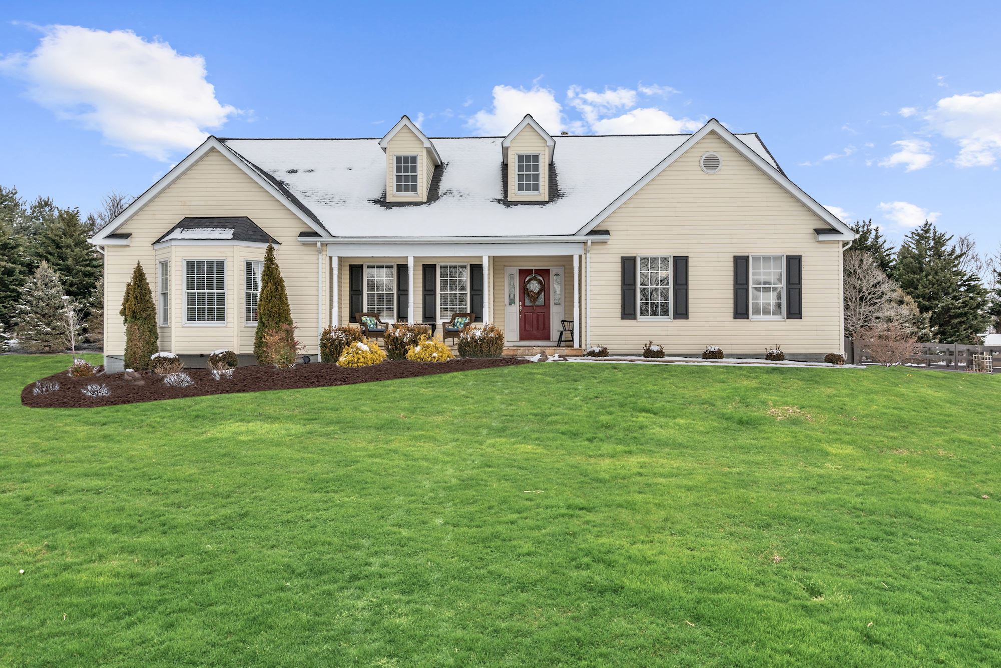 NEW LISTING: Gorgeously Renovated 4 BD At Base of the Blue Ridge Mountains