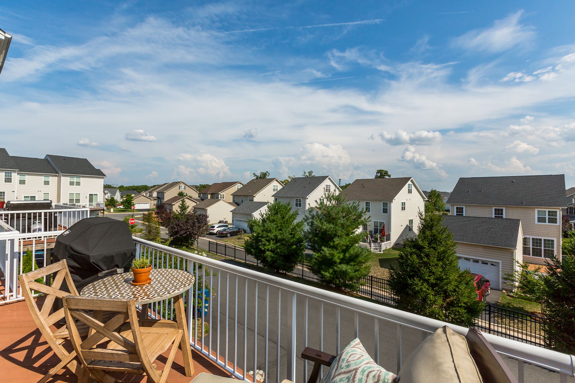 SOLD: 3 BD Gorgeous Townhome in Ashburn, VA