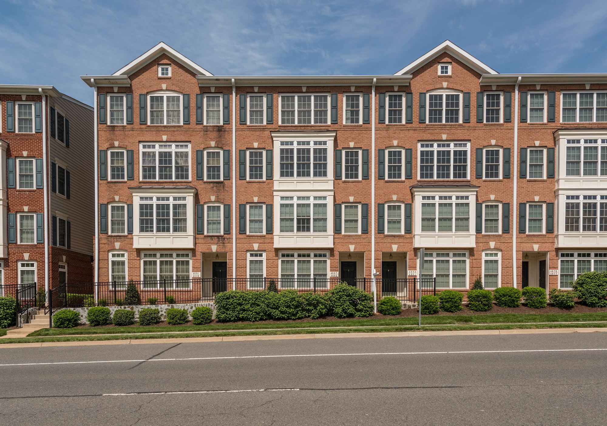 SOLD: Luxury 3 Bed Townhouse In Fairfax