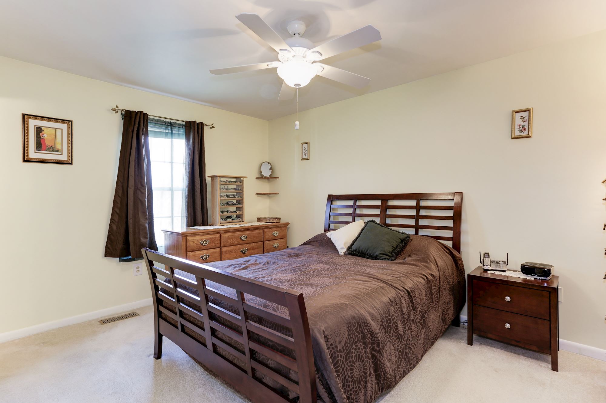 028_5574_NEDDLETON_AVE_188175_224960.jpg 028_5574_NEDDLETON_AVE_188175_224960.jpg