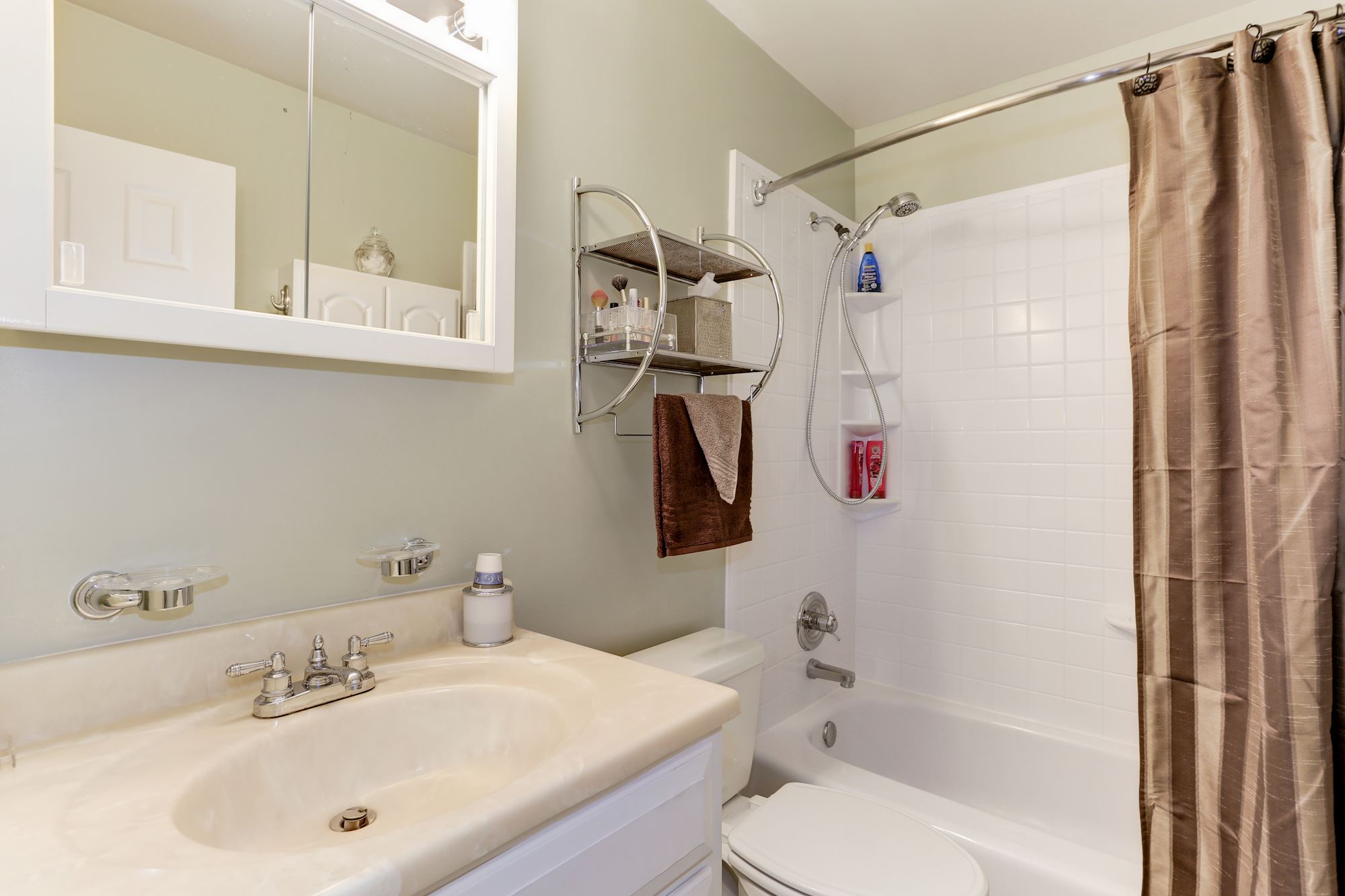 030_5574_NEDDLETON_AVE_188175_224960.jpg 030_5574_NEDDLETON_AVE_188175_224960.jpg