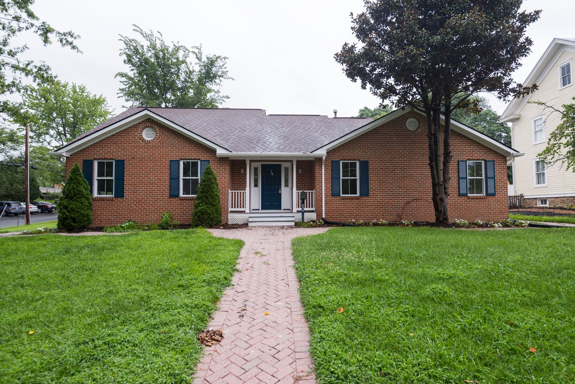 NEW LISTING: Renovated Single Family Home In Heart of Herndon