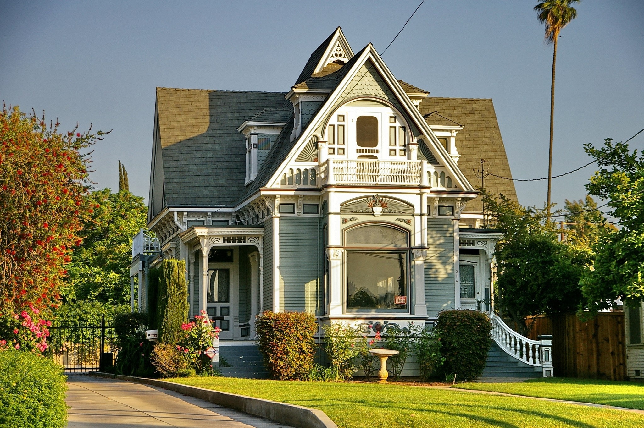 4 Questions Homeowners Must Ask Before Remodeling an Older House